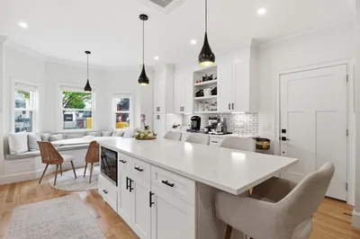 453 Frankfort St 1