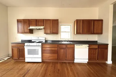 1 Mclean Pl #2