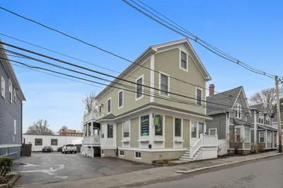 10 Spring St #1 1