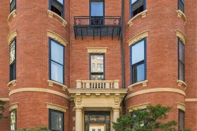 299 Beacon Street 1
