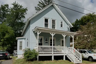 32 Chapin Street 1
