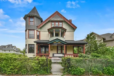 205 Saint James Ave