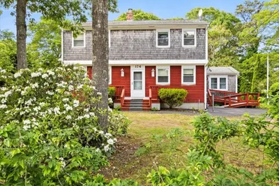 174 Barlows Landing Rd 1