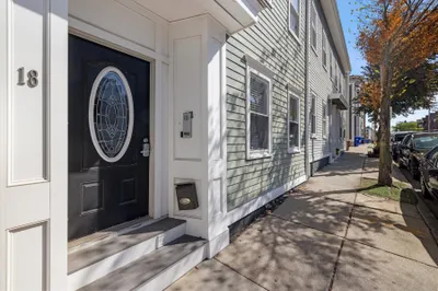 18 Emerson St #1 1