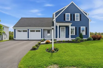 9 Blossom Dr