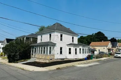 159 Ludlam St 1