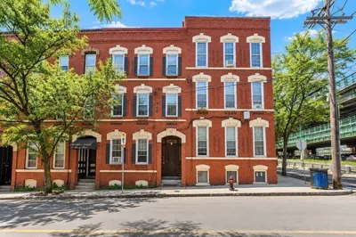 66 Beacon St #1 1