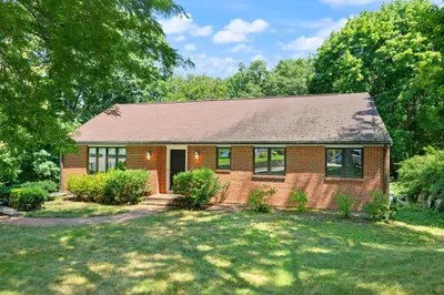 24 Minihans Ln 1