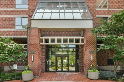 199 Coolidge Ave #303