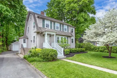 61 Brook Rd 1