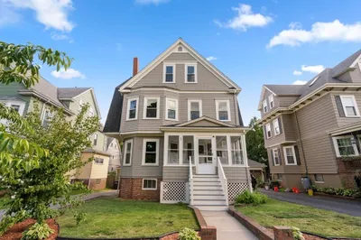 142 Powder House Blvd 1