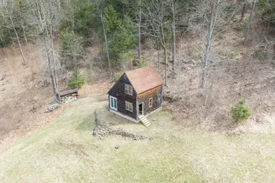 155 E Buckland Rd
