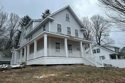 10 Temple St #1 1