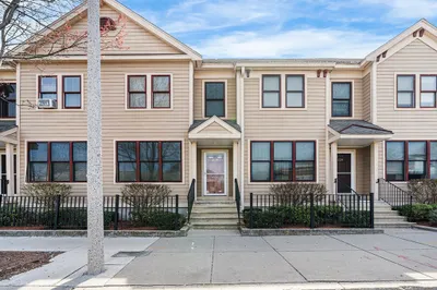 218 Humboldt Ave #218 1