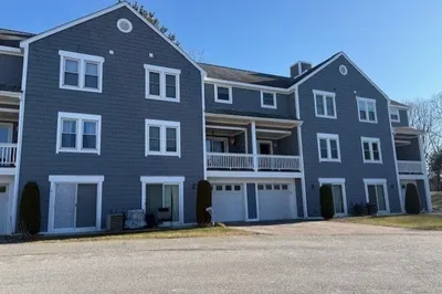 3 Fairway Ln #3 1