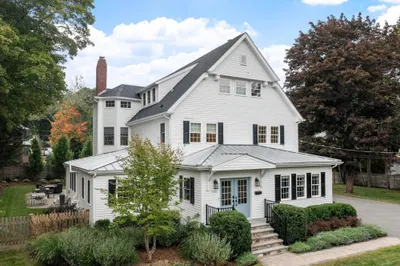 245 Summer Ave 1