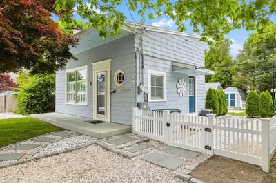 51 Dillingham Ave