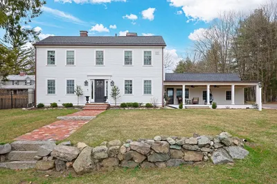 122 Great Plain Ave 1