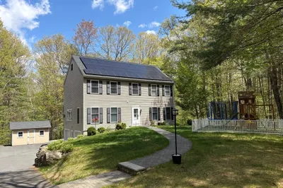 683 NW Main St