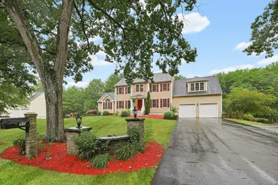 90 Huntsbridge Rd 1