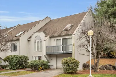 28 Woodland Park Dr #28 1