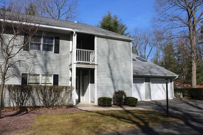 102 Country Side Rd #102 1