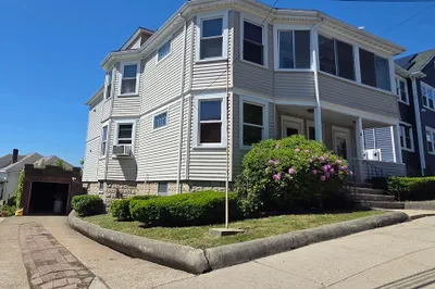 2 Suffolk Ave