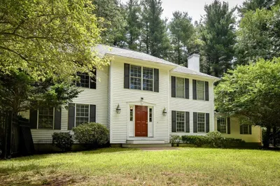 81 Tisdale Dr 1