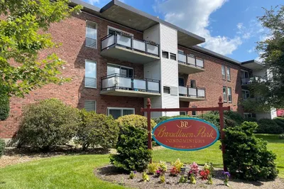 44 Broadlawn Pk #18A