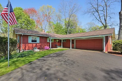 21 Daggett Road 1