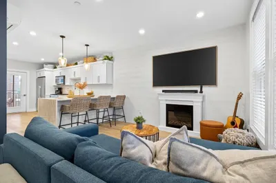 1 Coppersmith Way #2