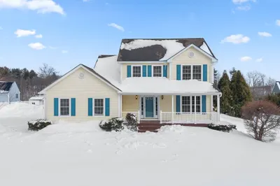 14 Richards Ave 1