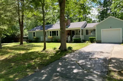 19 Buchanan Rd