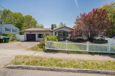 57 Parenteau Dr 1