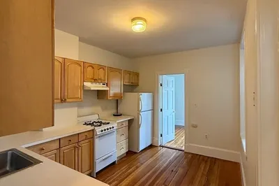 29 Myrtle Street #2