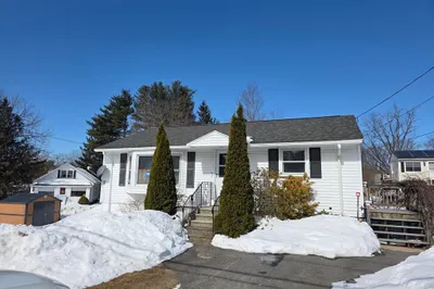 55 Apthorp St 1