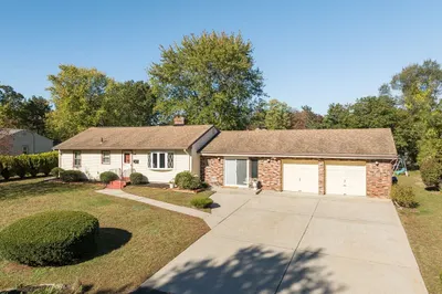 260 Hermitage Drive 1