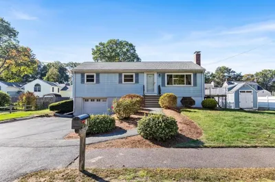 11 Cedarcrest Road