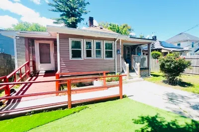 173 Brookway Rd 1