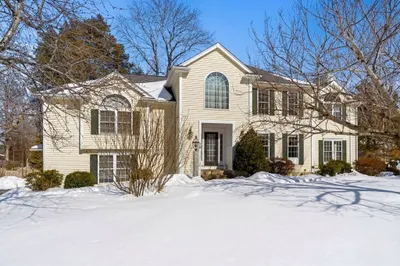 36 Lucey Dr 1
