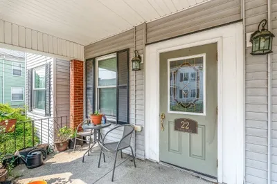 22 Auburn St #3 1