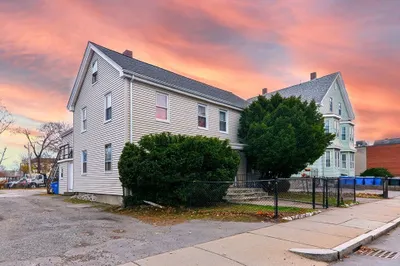 172-174 Newton Street 1