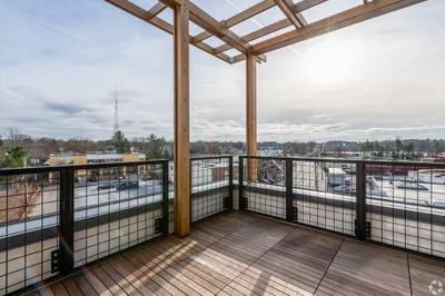 77 New St #409