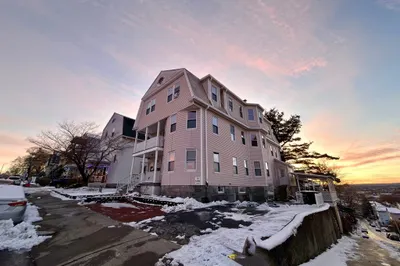 90 Vernon St #2 1