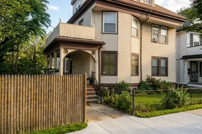 66 Pleasant Street 1