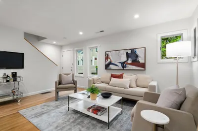 44 Fresh Pond Place #44