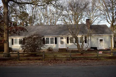 71 Old Strawberry Hill Rd 1