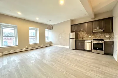 1150 Cambridge St #3