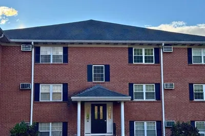 44 Leonard Rd #44