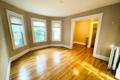 28 Rose St #28